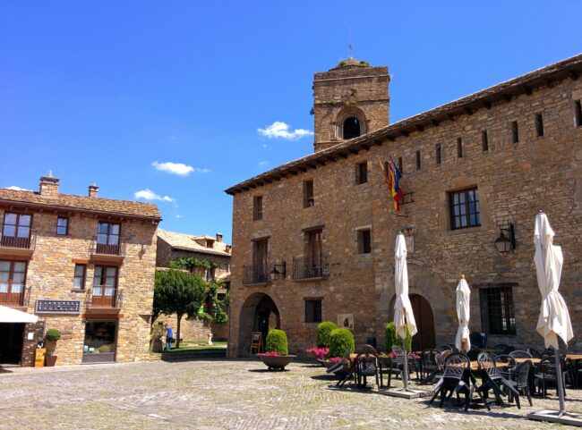 Ainsa Aínsa entre los pueblos más bonitos de España