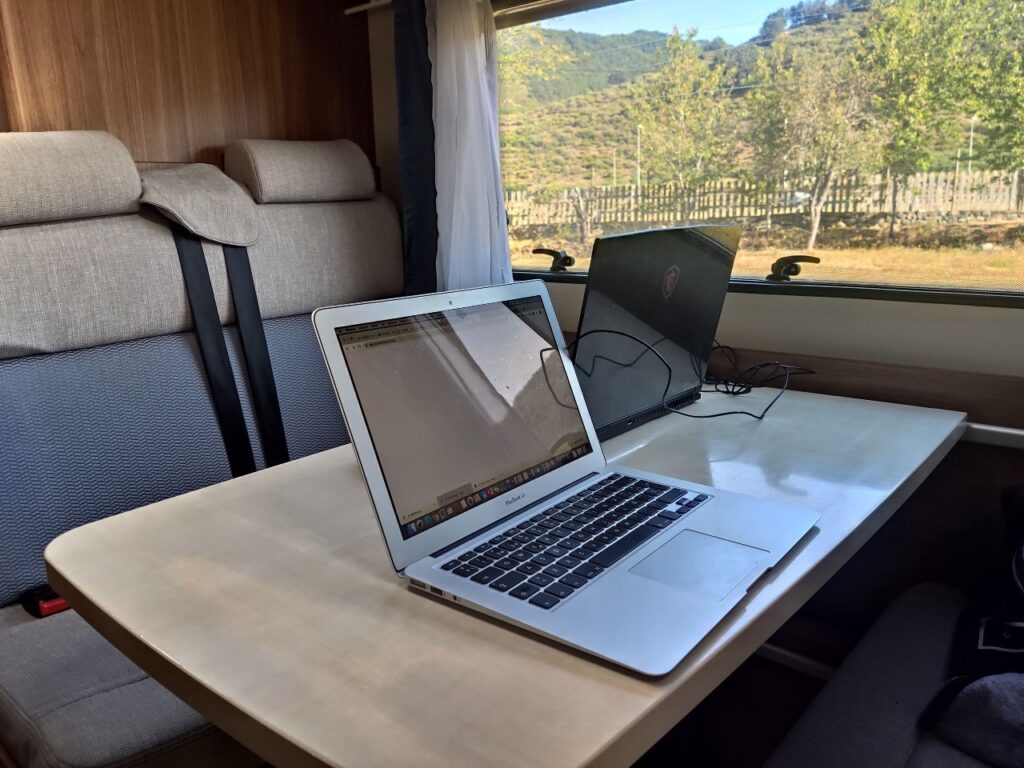 Traveling by motorhome in Europe - Internet