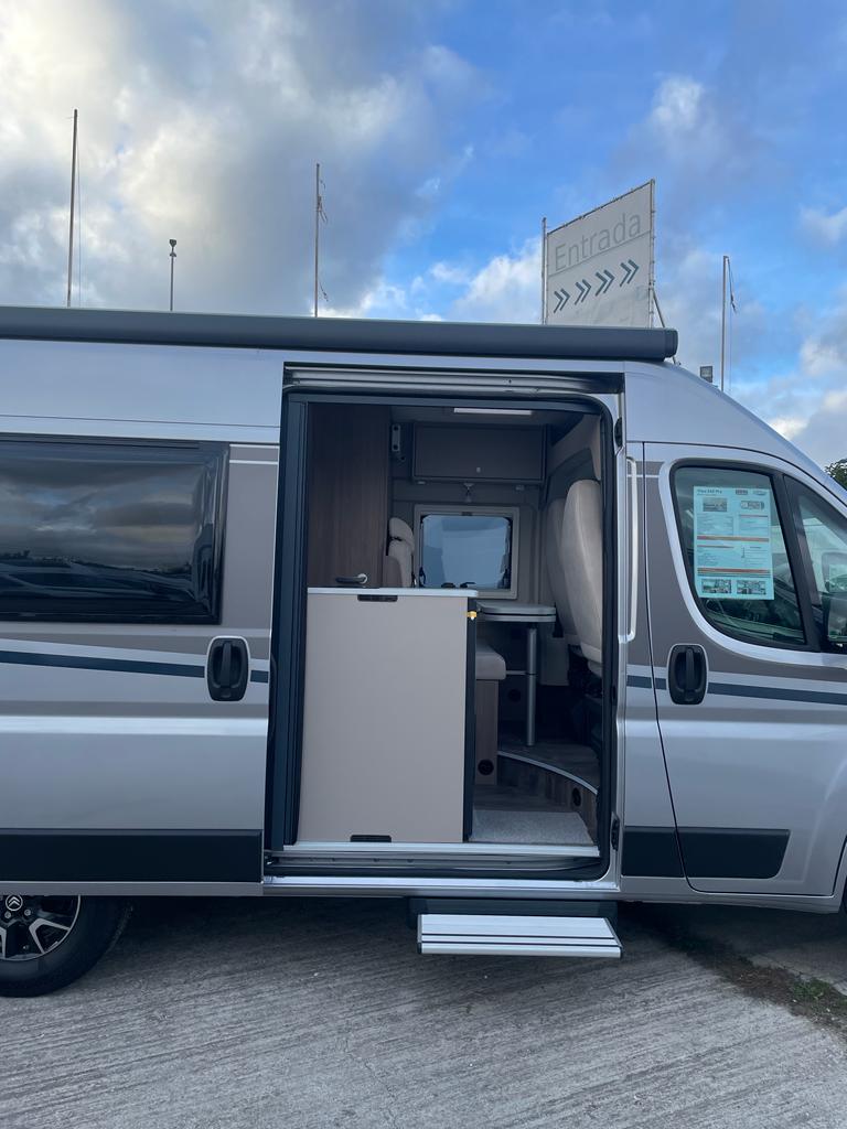 CARADO CAMPER VAN CV 540 PRO Motorhome Express