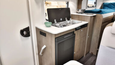 Autocaravan Express - Carado V-337 Pro+
